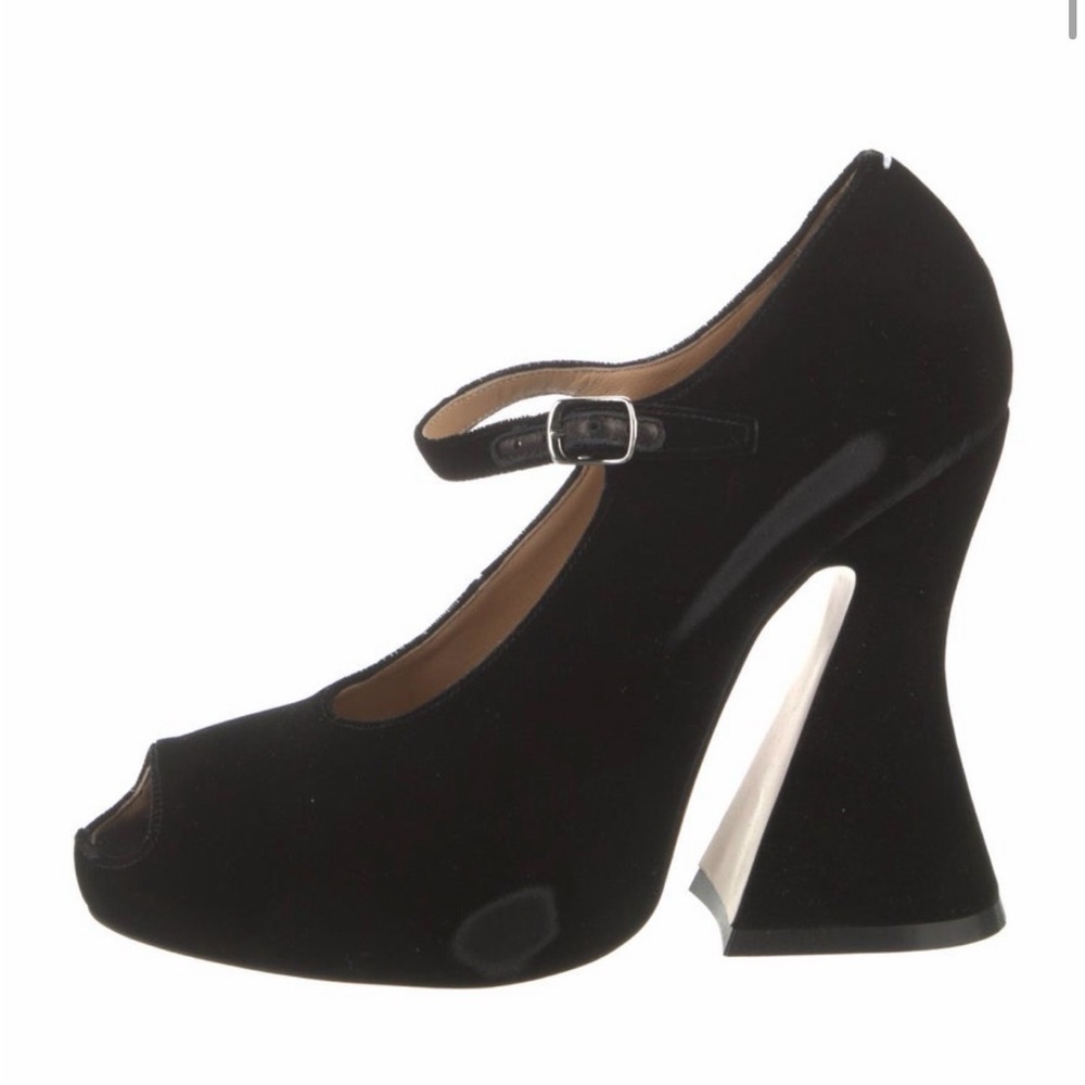 Maison Martin Margiela Black Velvet Mary Jane Peep-Toe Heels Size 41